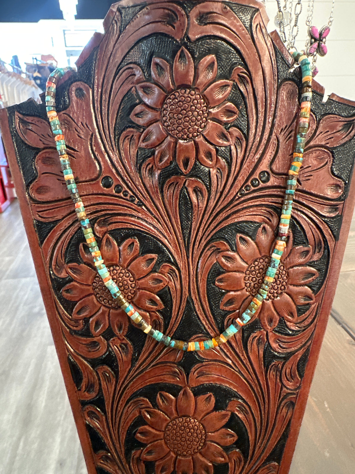 Turquoise/Orange Spiny Small stone necklace