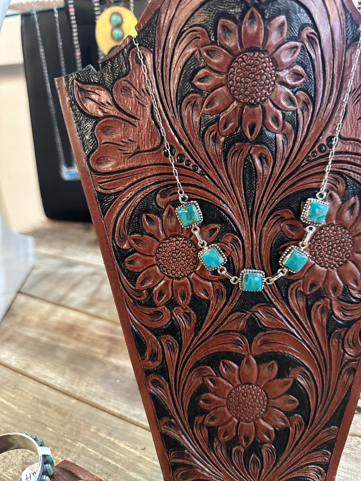 6 Stone Kingman Choker Necklace