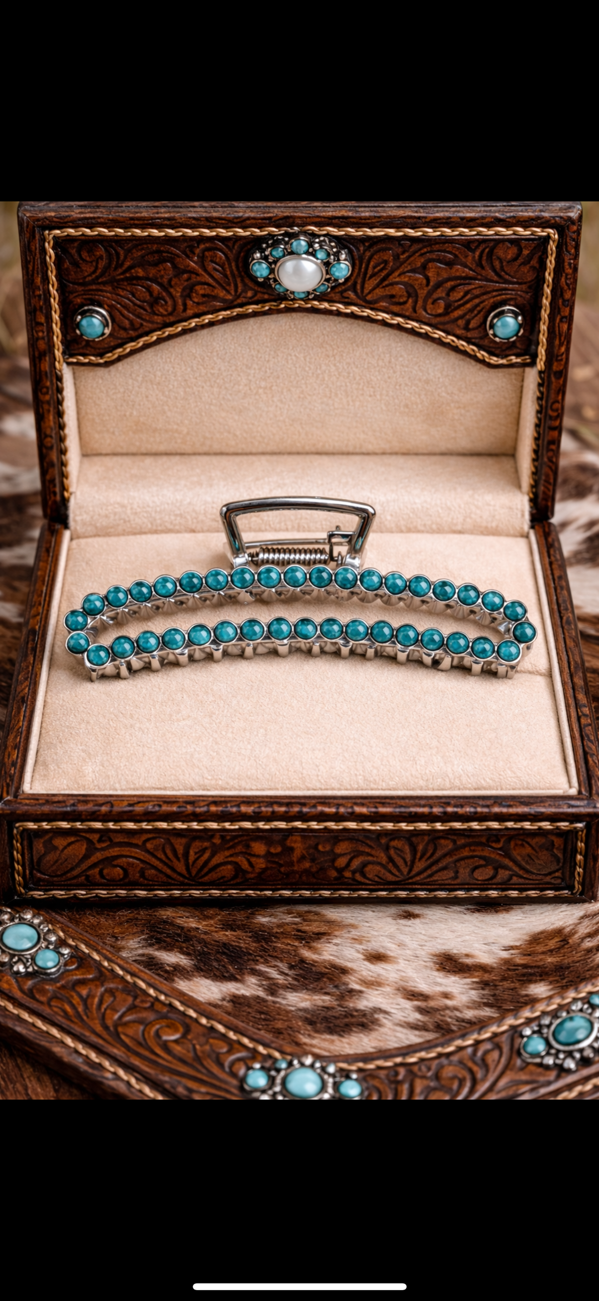 Turqouise beaded new style claw clip