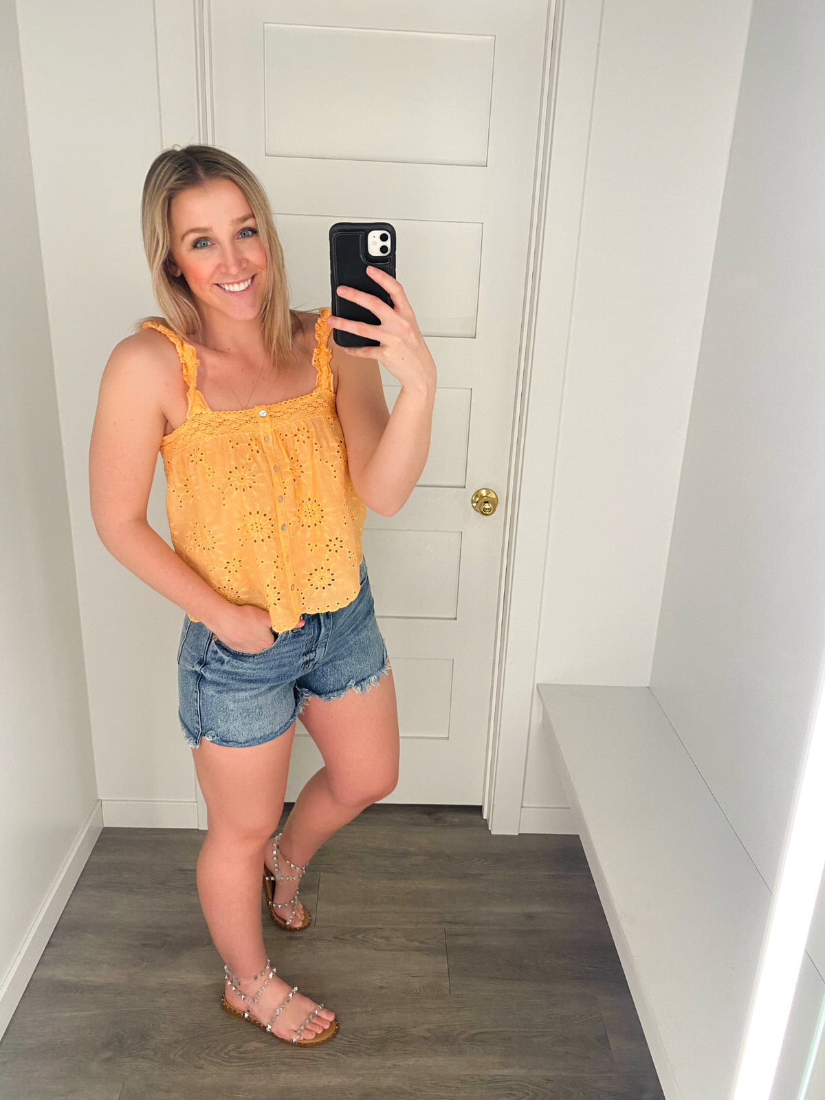 BB Dakota Summer Sunrise Top