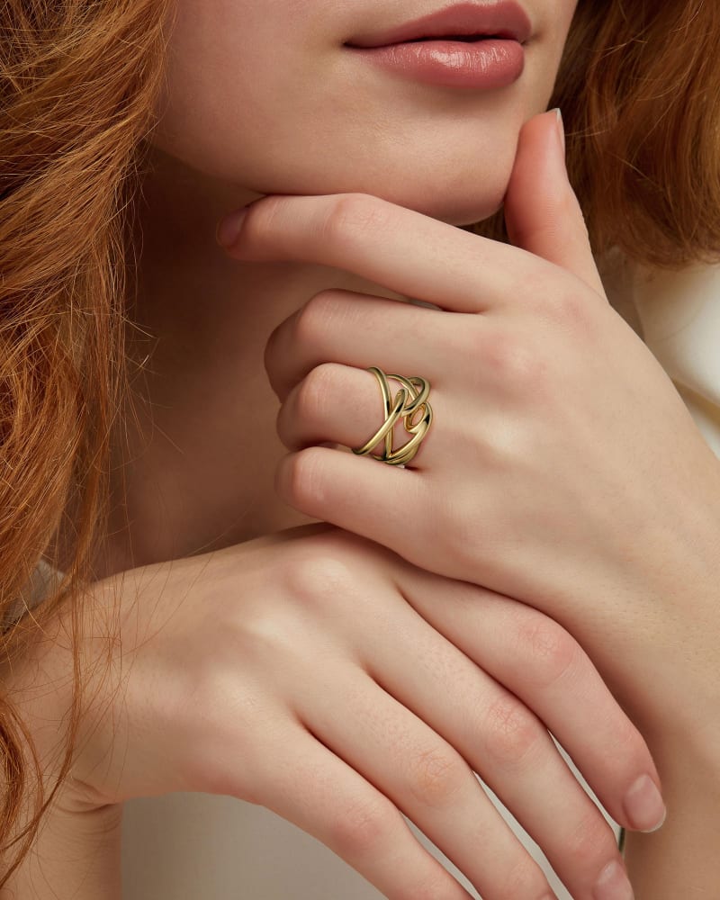Kendra Scott - Keep things classic with a dainty gold bracelet stack and  your go-to Kendra Scott rings! 😍 Shop our favorite weekend-ready styles  now: https://bit.ly/3qNZetm | Facebook